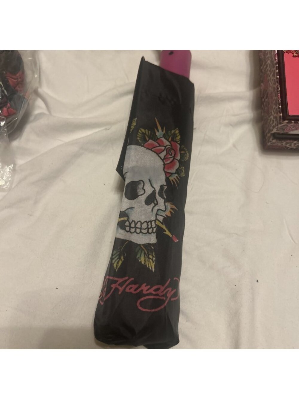 Ed Hardy Auto Open Compact Umbrella Skull Roses Black Fuchsia Handle NWT